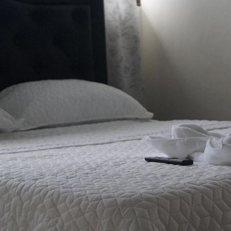 מלון Hostal Magica Noche פילנדיה מראה חיצוני תמונה