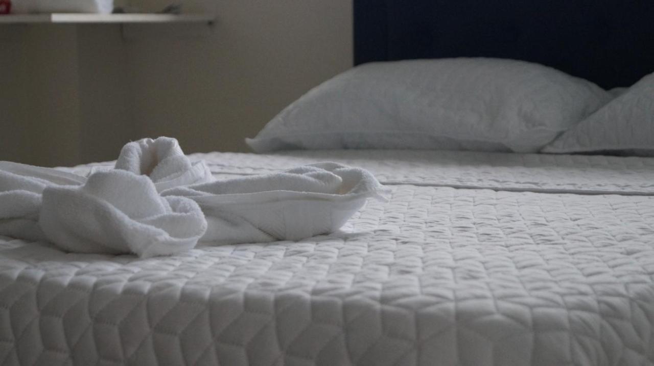 מלון Hostal Magica Noche פילנדיה מראה חיצוני תמונה